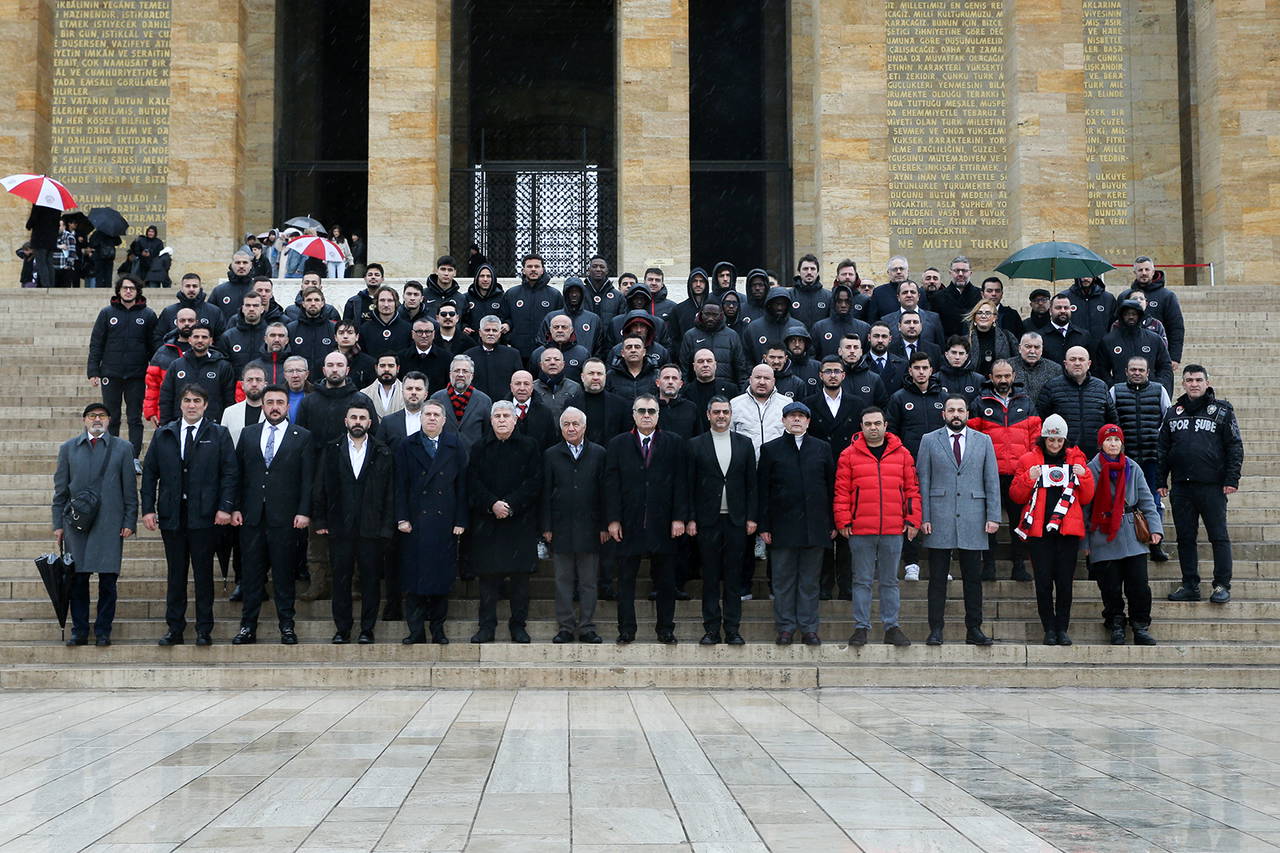 Gençlerbirliği Ata'sının huzurunda: En büyük gururumuz Cumhuriyetimizle yaşıt olmak