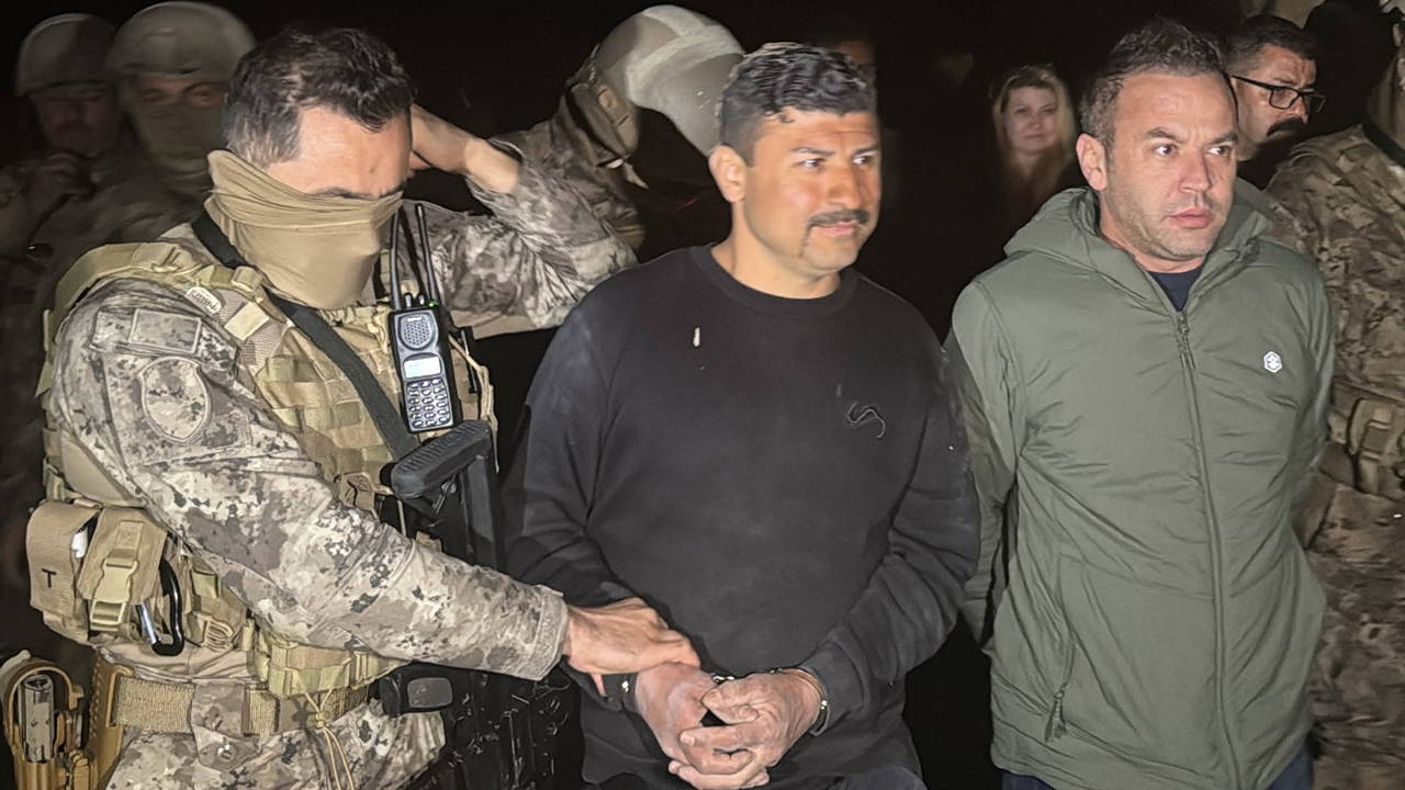 Uşak'ta polis ekibine silahlı saldırı: 2 polis yaralı