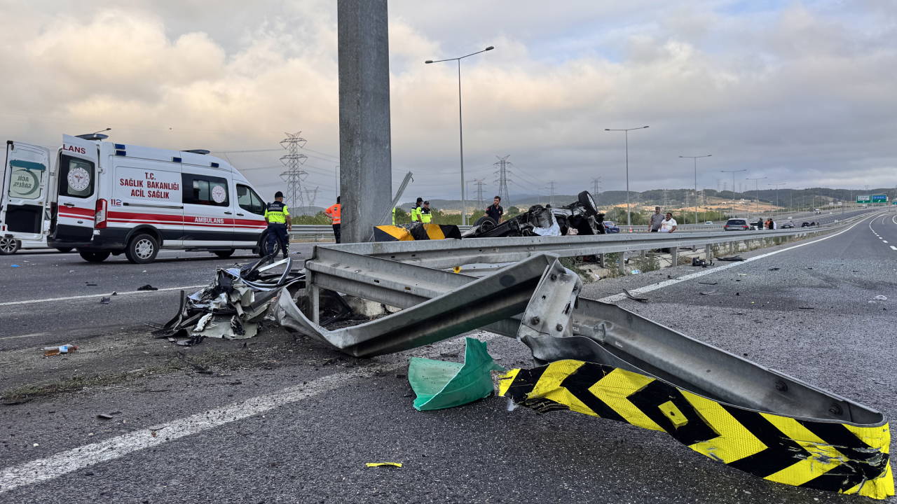 Kuzey Marmara Otoyolu'nda feci kaza: Anne öldü, baba ve 3 çocuk yaralandı!