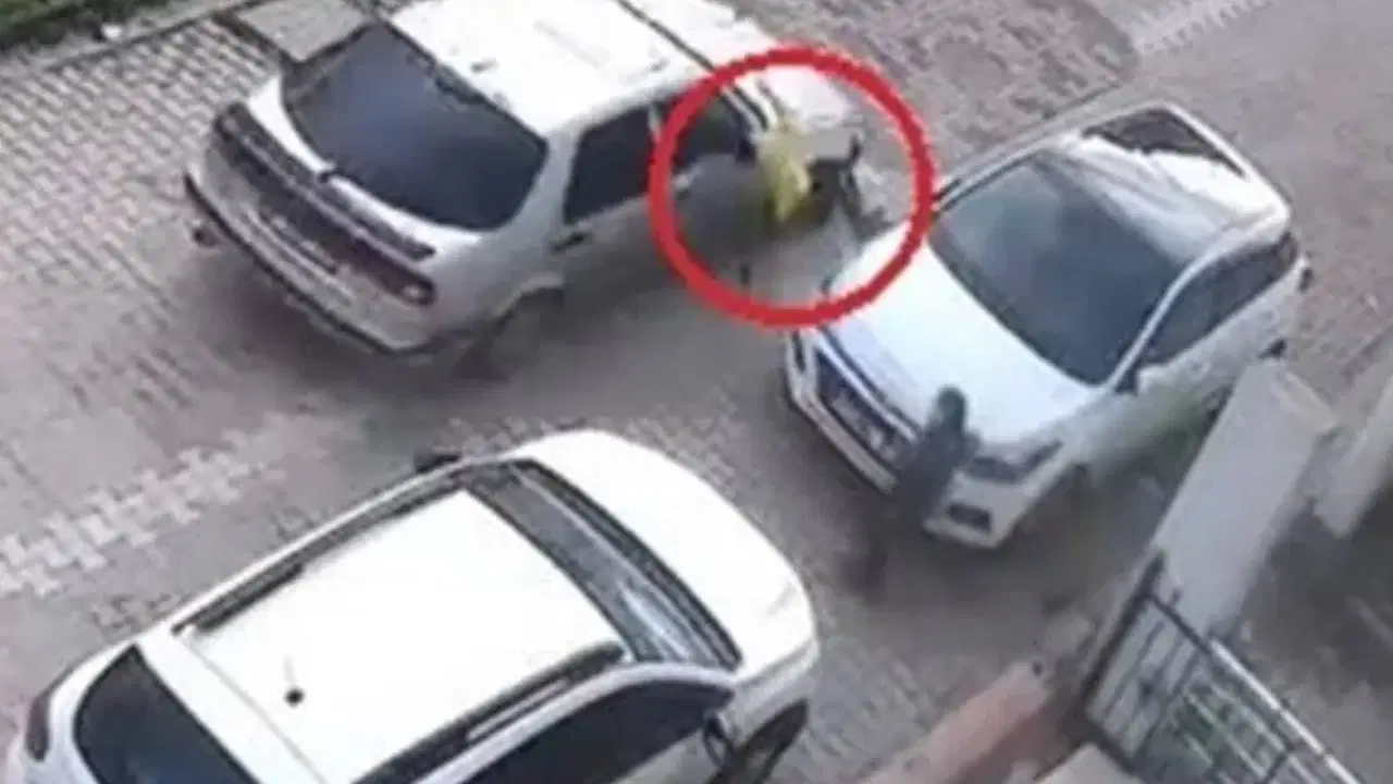 Bağdat Caddesi’nde çarpıp kaçtı: 26 yaşındaki Berkay yaşamını yitirdi