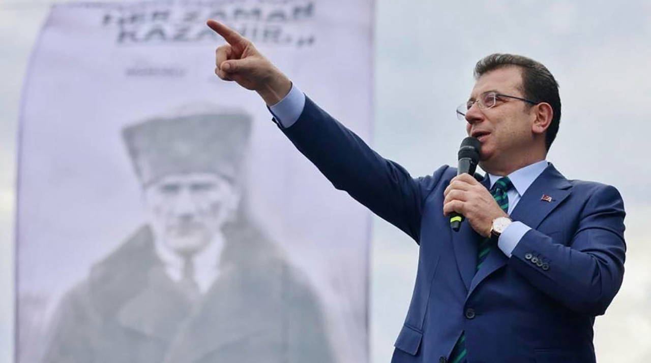 Cumhurbaşkanı Aday Ofisi tartışmaları: İmamoğlu iddialara 'o fotoğraf' ile yanıt verdi
