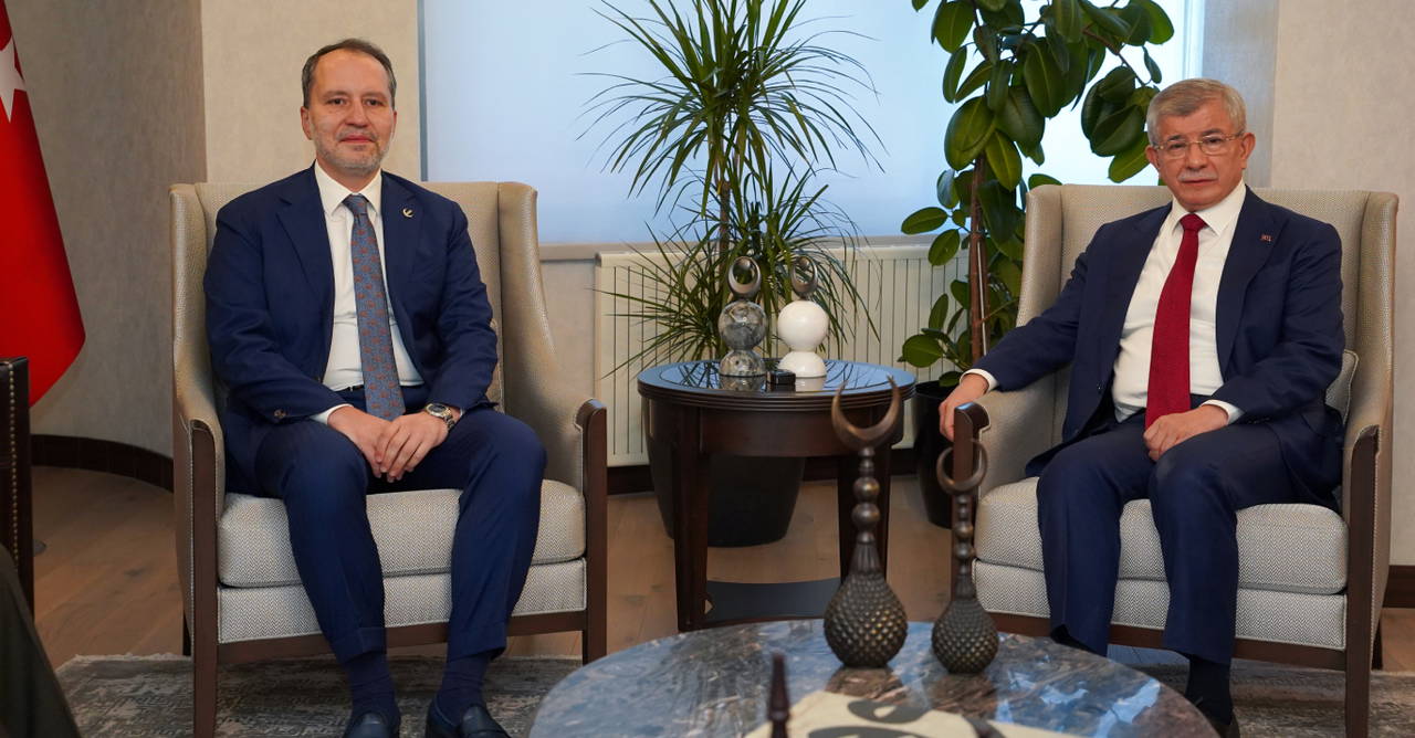 Erbakan'dan Davutoğlu'na ziyaret... Davutoğlu: Yeniden Refah Partisi'yle birlikte çalışma konusunda güçlü bir irademiz var