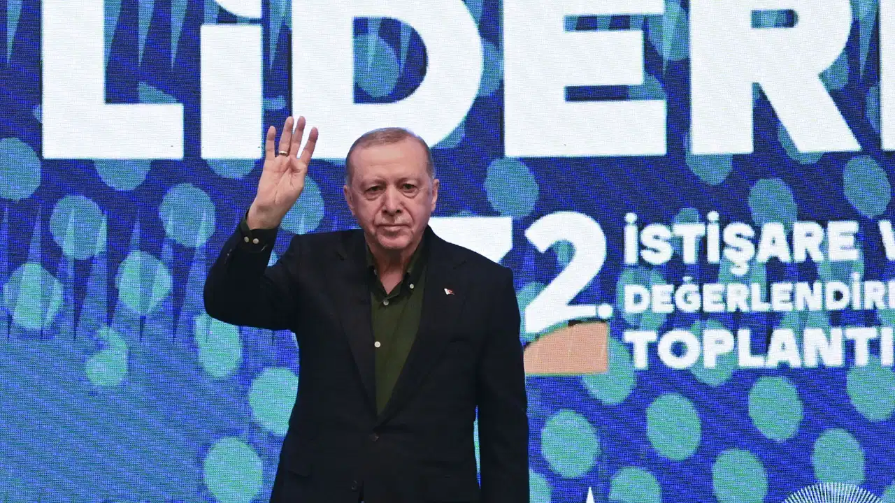 AKP'nin Kızılcahamam kampında konuşulanlar sızdı: 'CHP'ye karşı hazırlanan materyaller sığ ve basit bulunmuş'