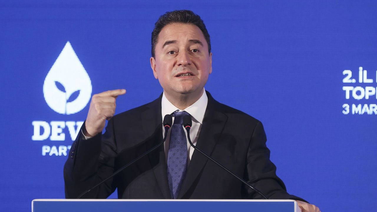 Ali Babacan'dan çok konuşulacak 'sanal kumar' iddiası: 'Sayın Erdoğan’ın bizzat izin vererek oynattığı bahis kumar siteleri var'