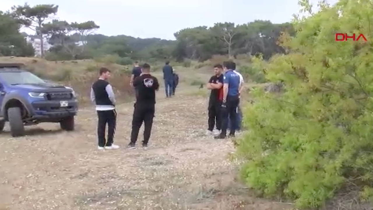Plajın karşısındaki ormanda erkek cesedi bulundu: 'Uyuyor sandık'