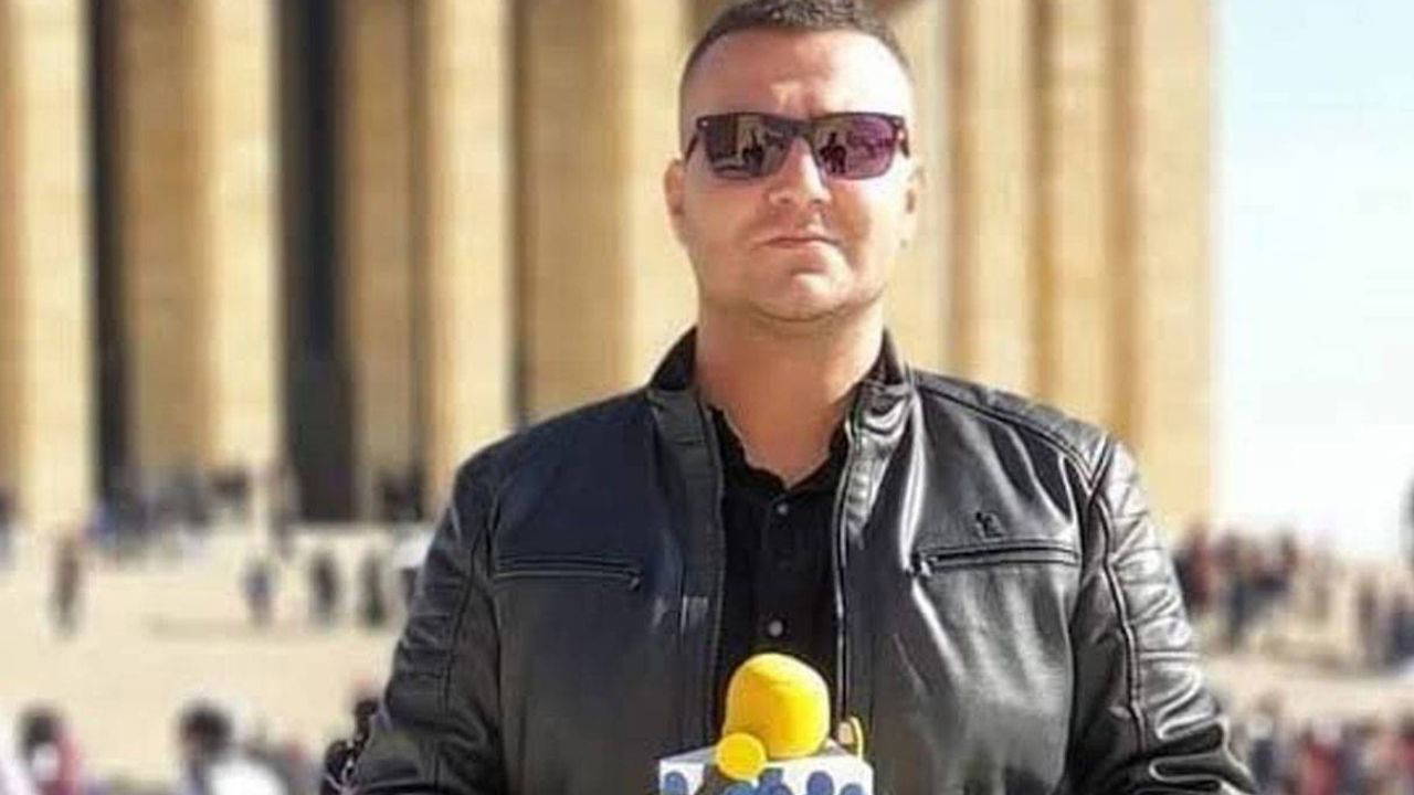 Sarı Mikrofon Özkan Bozkurt kimdir?