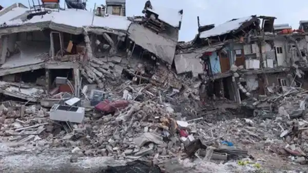 78 kişinin yaşamını yitirdiği Hakimbey Apartmanı’nın yerine inşaat