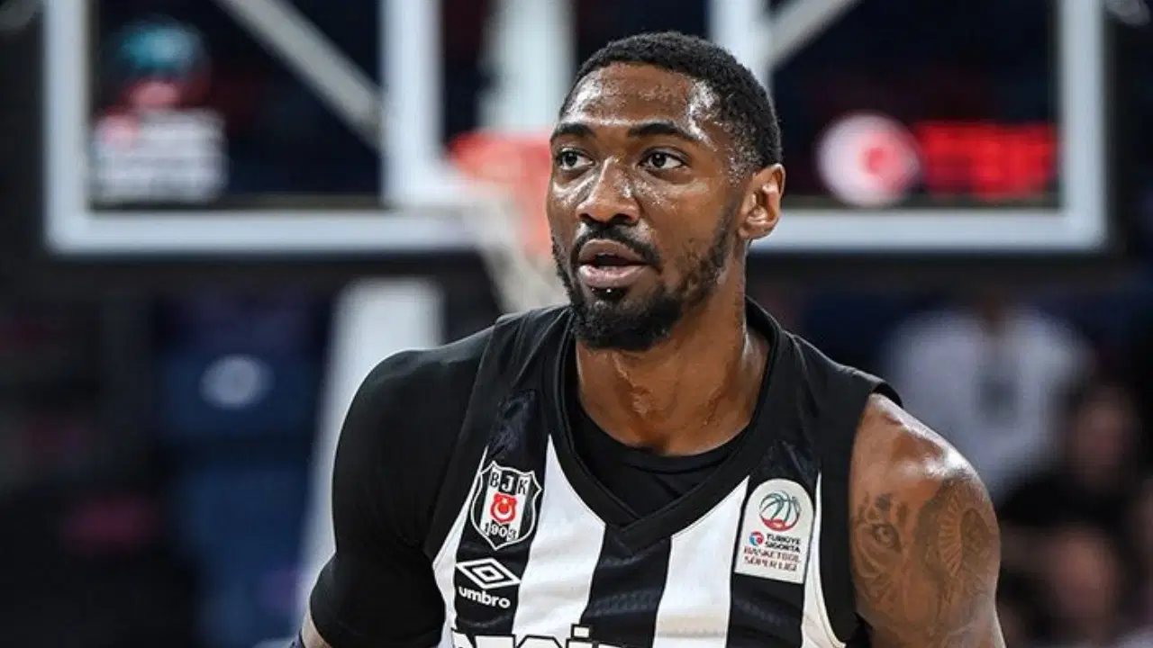 Beşiktaş, Salih Uçan ile yollarını ayırdı