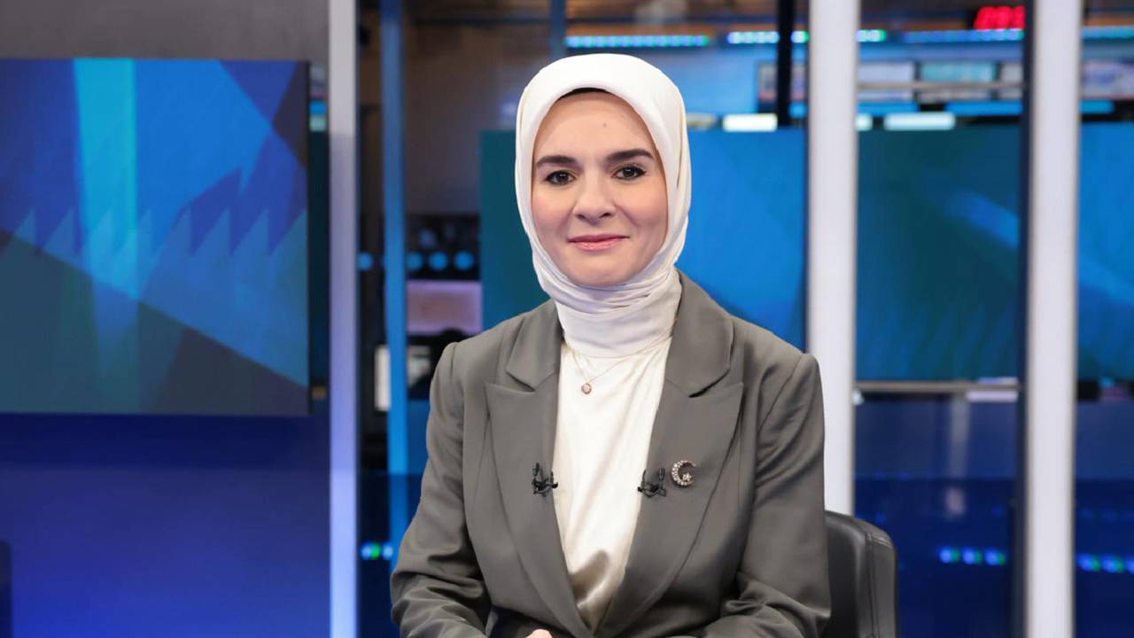 Bakan Göktaş'tan 'doğum izni' ve 'sosyal medya düzenlemesi' açıklaması!