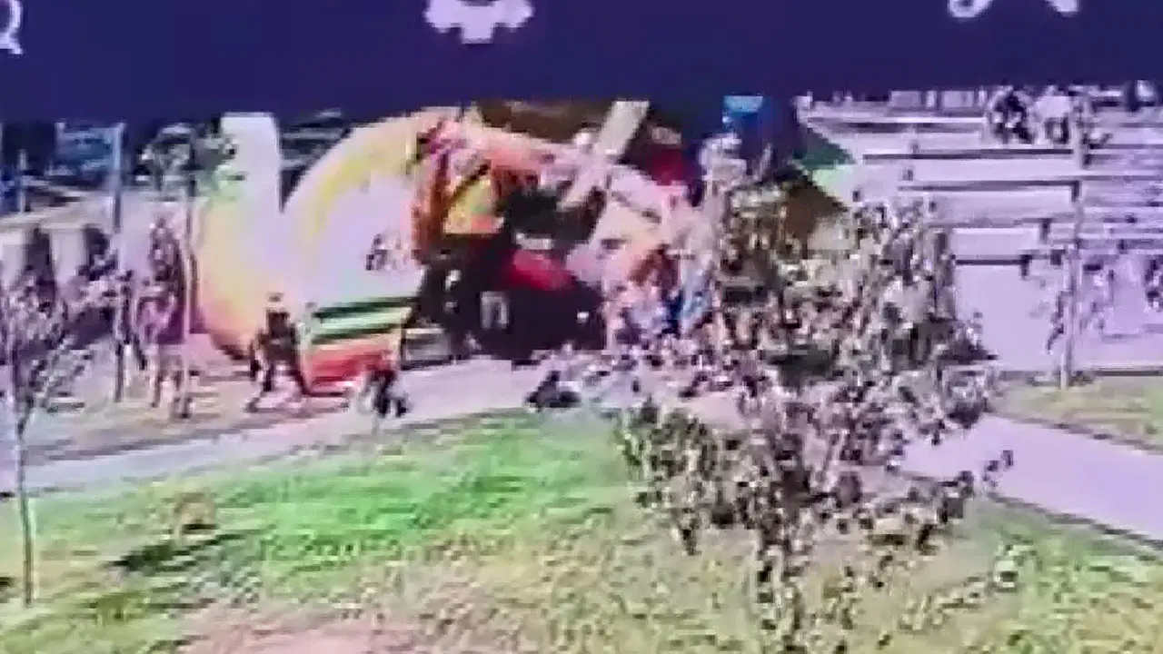 İstanbul'da korkutan anlar... Şişme oyun parkı rüzgarın etkisiyle devrildi: 3 çocuk yaralandı!