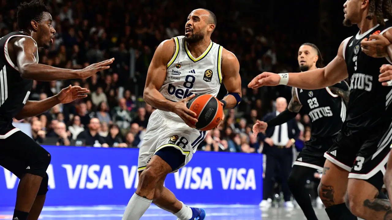 Fenerbahçe Beko, Virtus Bologna'yı deplasmanda yıktı!
