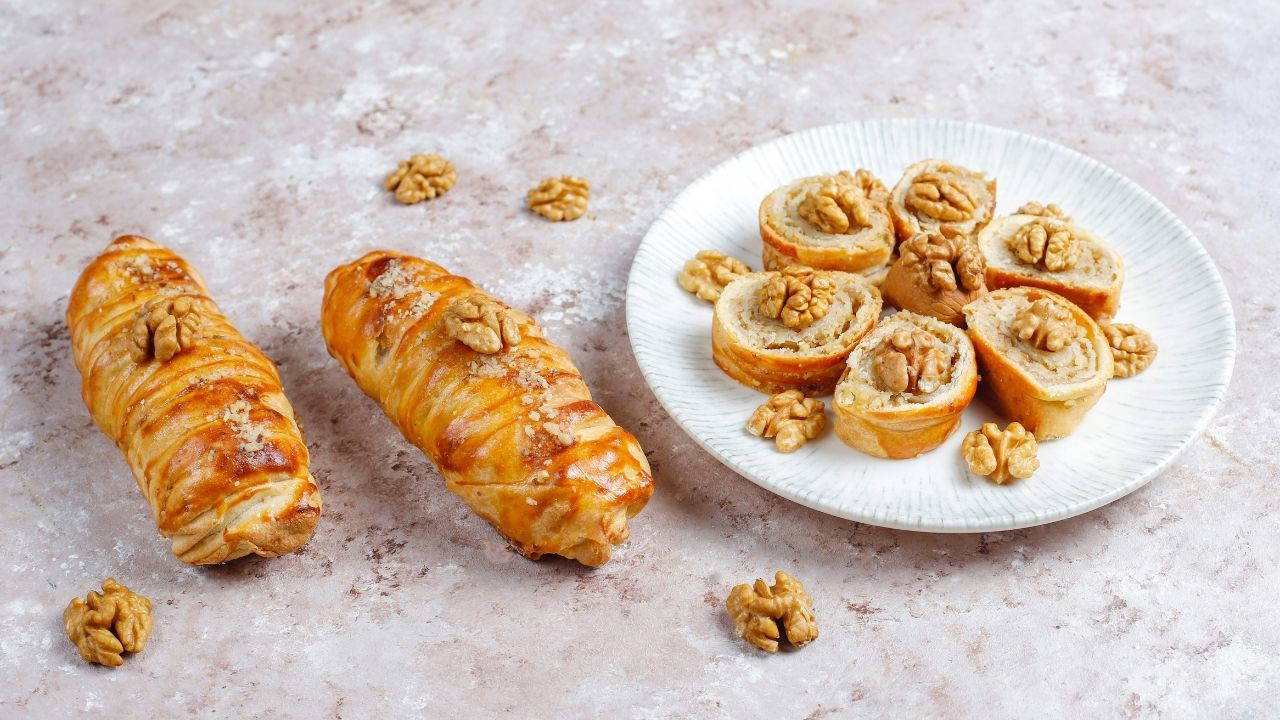 Cevizli börek tarifi: Hem pratik hem de enfes tarif...