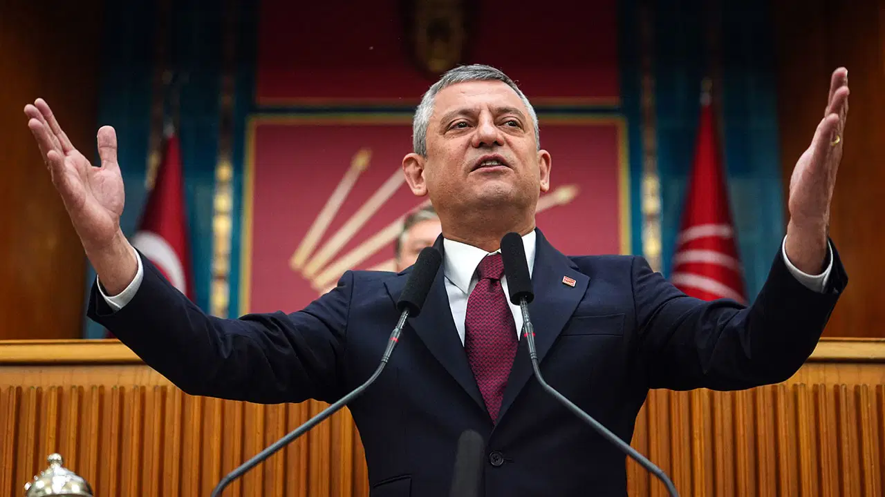 Son Dakika... CHP Grup Toplantısı başladı: Özgür Özel konuşuyor