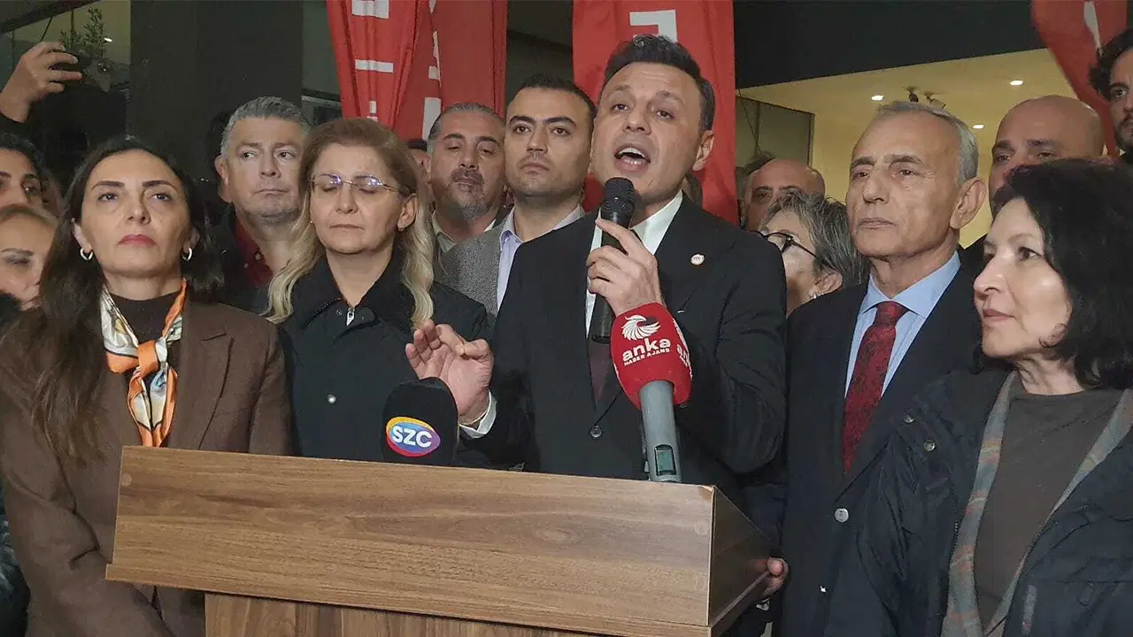 Özgür Çelik'ten Bakırköy'deki tutuklamalara eleştiri