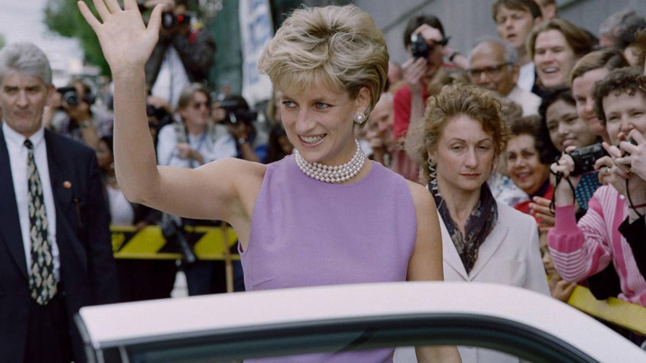 Prenses Diana’nın 1991’de mühürlediği zaman kapsülü açıldı