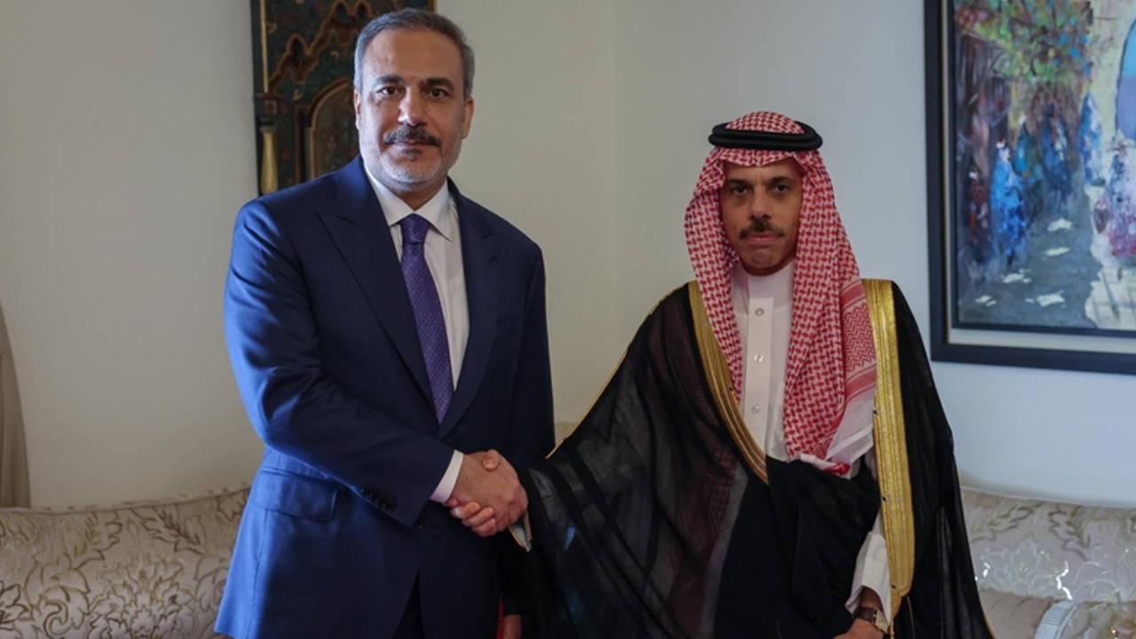 Bakan Fidan, Suudi Arabistanlı mevkidaşı Al Suud ile görüştü