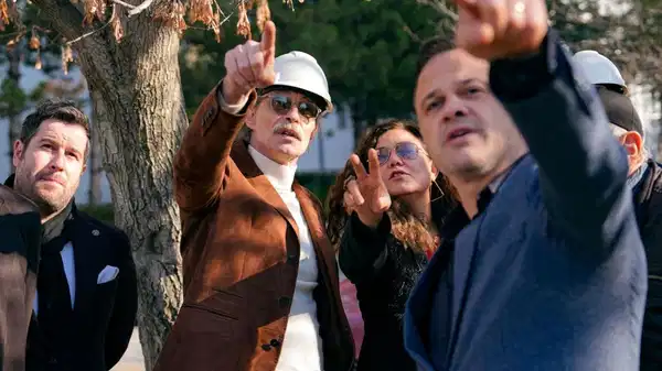 Başkan Beşikçioğlu, Yunus Emre Kültür Merkezi'ndeki çalışmaları yakından takip etti