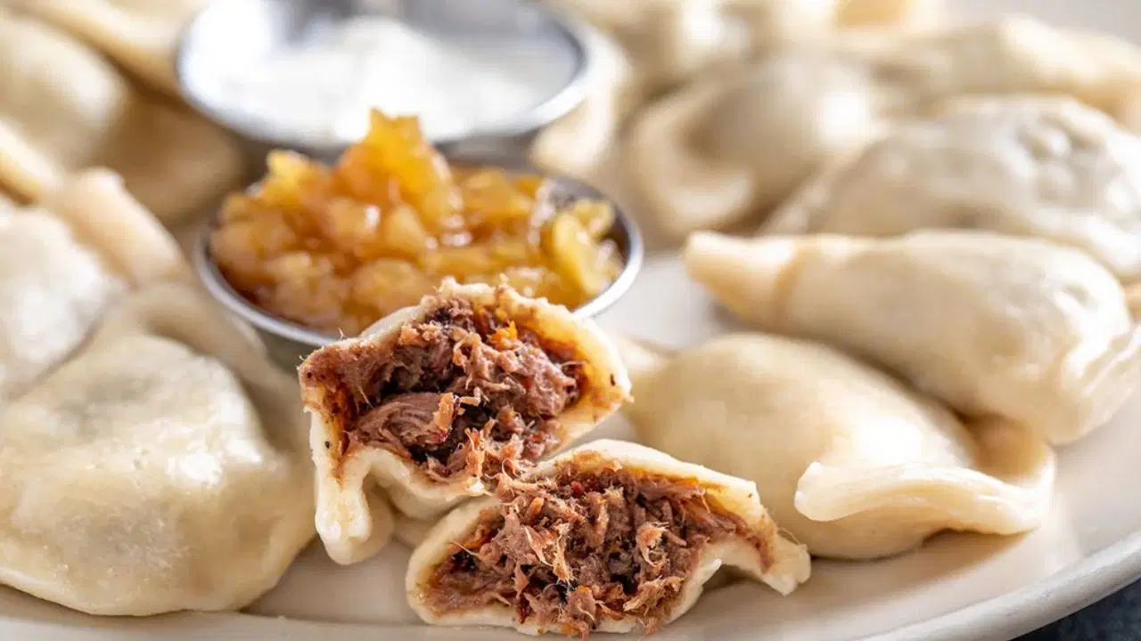 Polonya Mutfağının Klasik Lezzeti: Pierogi