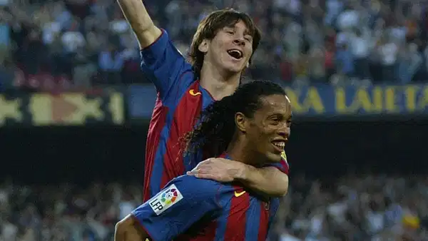 Ronaldinho'dan Lionel Messi'ye duygusal veda