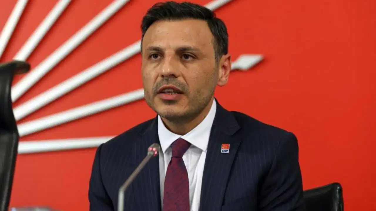 CHP İstanbul İl Başkanı Çelik'ten Özgür Kabadayı'nın tutuklanmasına tepki! 