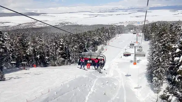 Kayak Merkezlerinde kar kalınlıkları ne kadar? Kartepe, Sarıkamış, Palandöken, Uludağ'da kar var mı? 