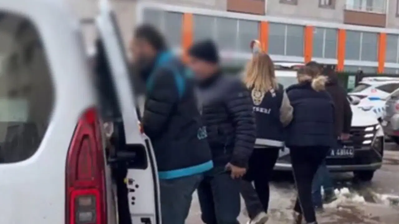 İş insanlarını kayda alıp, şantaj yapan çeteye operasyon: 2 tutuklama