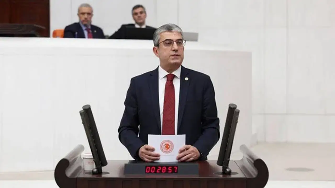YENİ Parti'den çarpıcı iddia: 'AKP kamu görevlilerine hukuki muafiyet için hazırlık yapıyor'