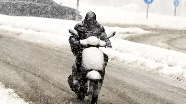 Valilikten motokuryelere trafik yasağı!