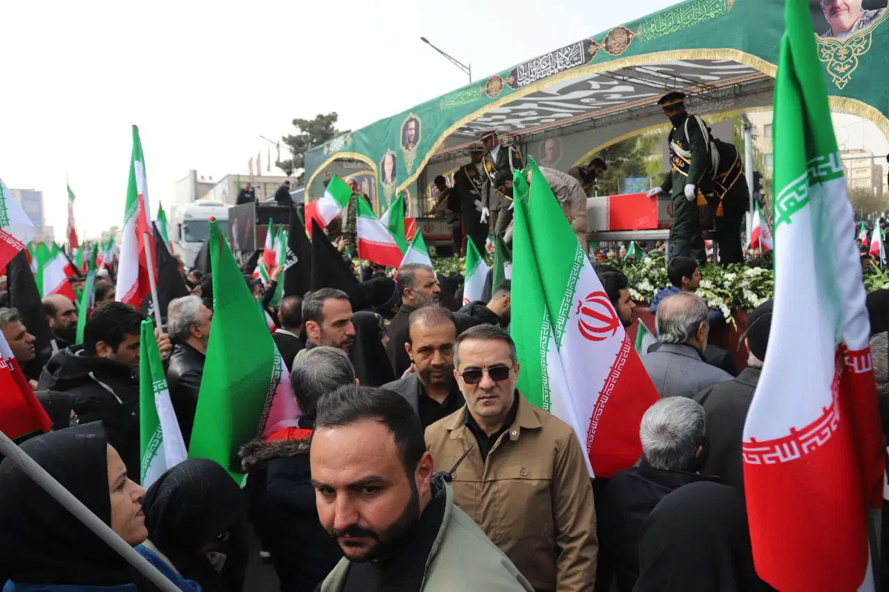İran’da saldırılarda öldürülen komutanlar için cenaze töreni