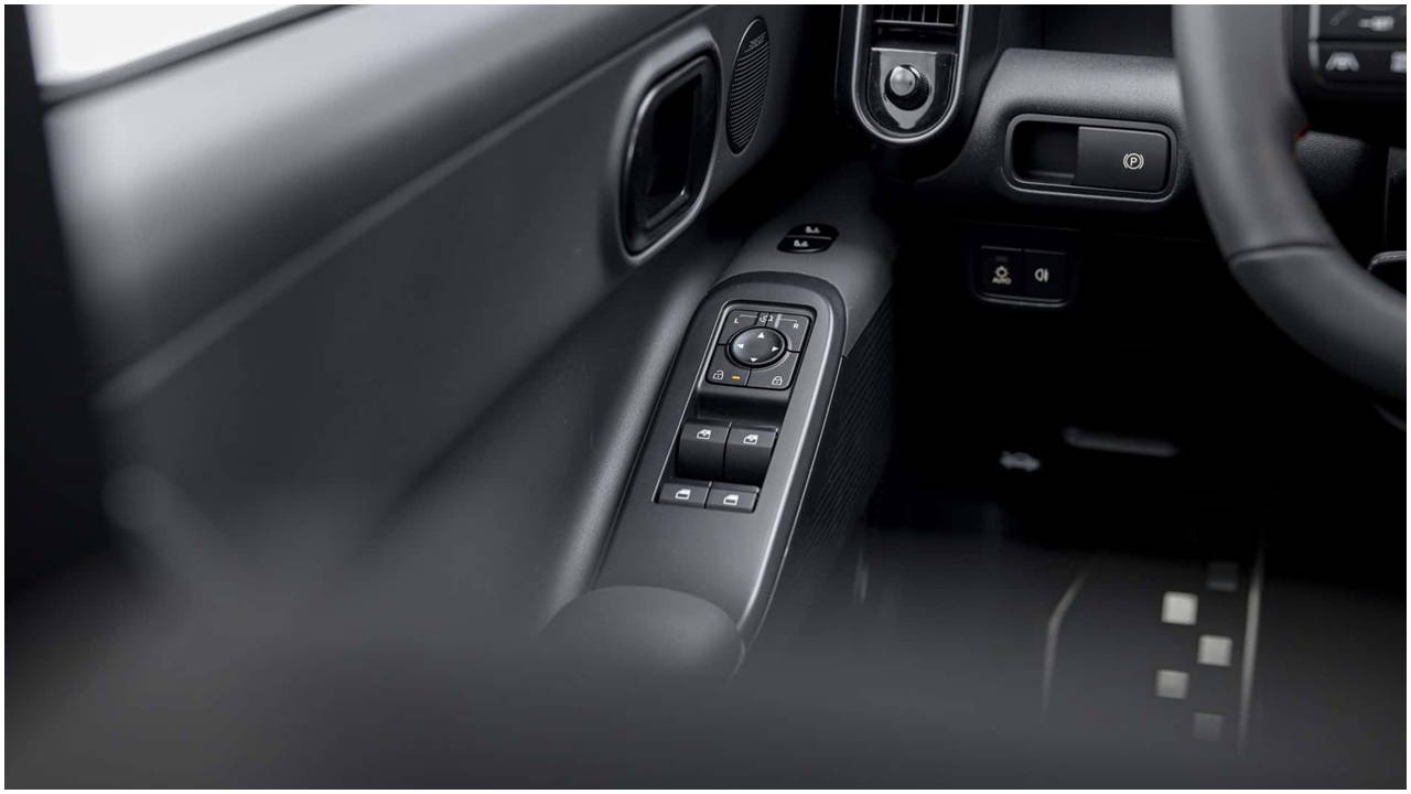 İzmit'ten dünyaya yeni elektrikli yıldız: Türkiye'de üretilecek Hyundai Ioniq 3 sahneye çıktı! 