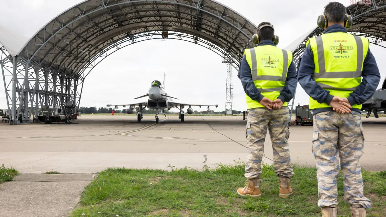 MSB: 'Eurofighter Typhoon tedarik projesi kapsamında İngiltere’de uçak bakım tesisleri incelendi'