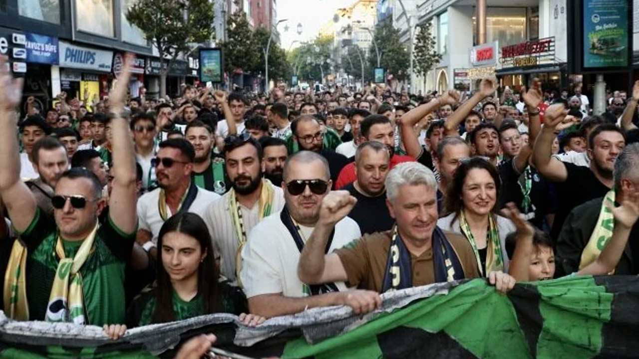 Sakaryaspor, 60. yıl dönümünü kutladı