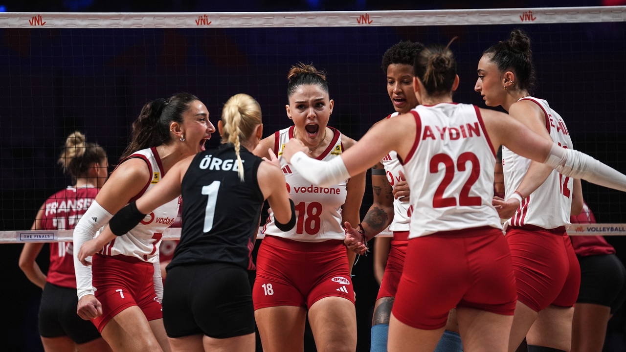 Filenin Sultanları, Milletler Ligi yarı finalinde Çin karşısında