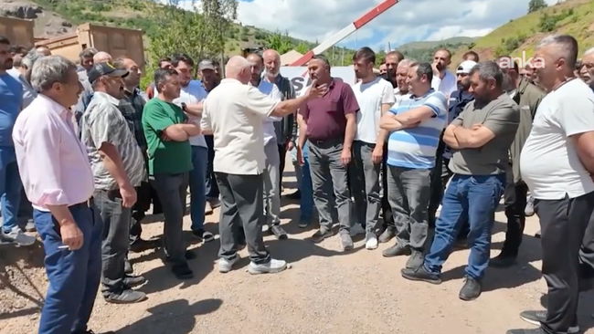 Maden işçileri isyan etti