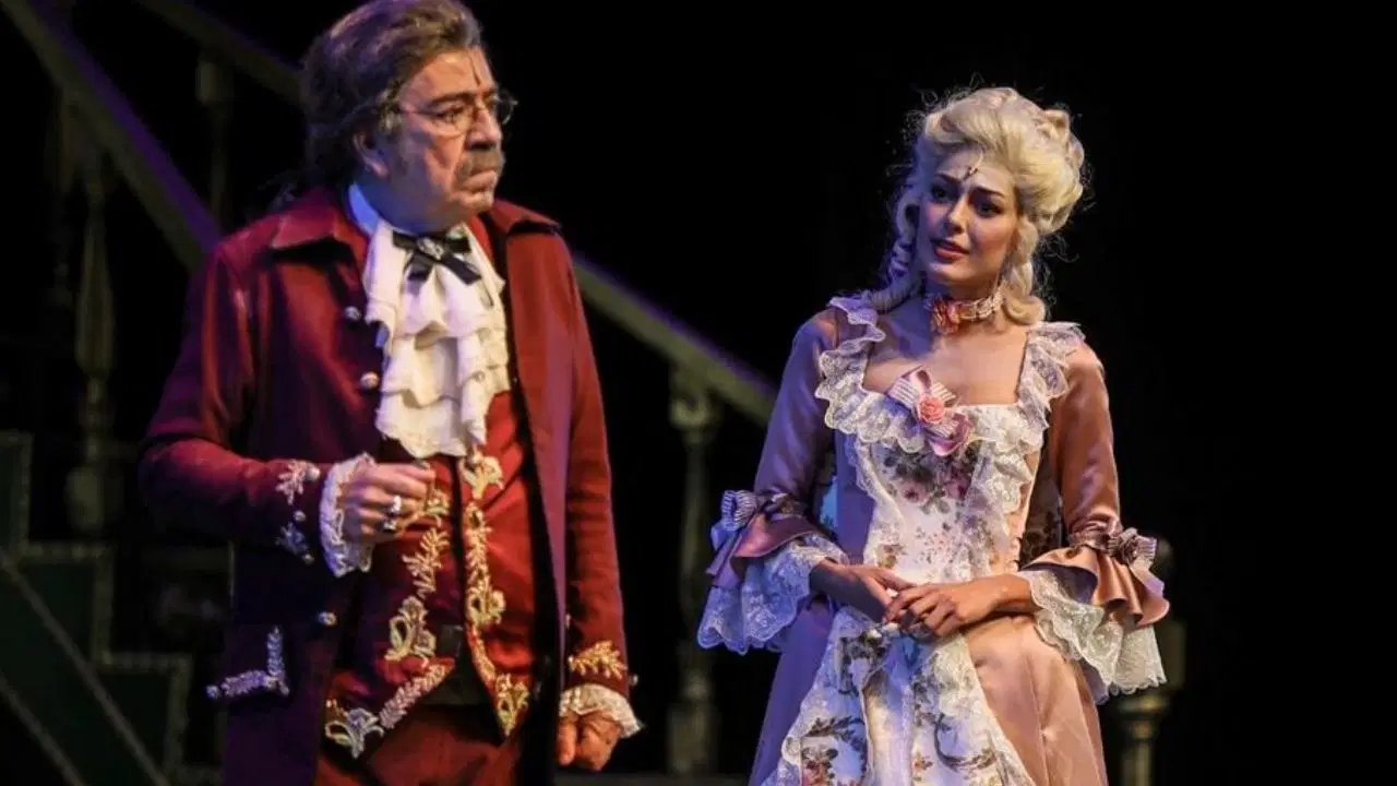 Mozart'ın Şöhmeti Veda Turuna Çıktı: 'Amadeus' Sahnelere Son Kez!