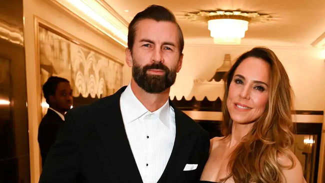 Spice Girls üyesi Mel C evlendi: Gelinliği Victoria Beckham tasarladı
