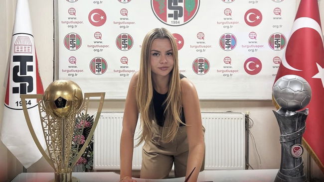 22 yaşındaki Zeynep Mestan teknik direktörlüğe getirildi