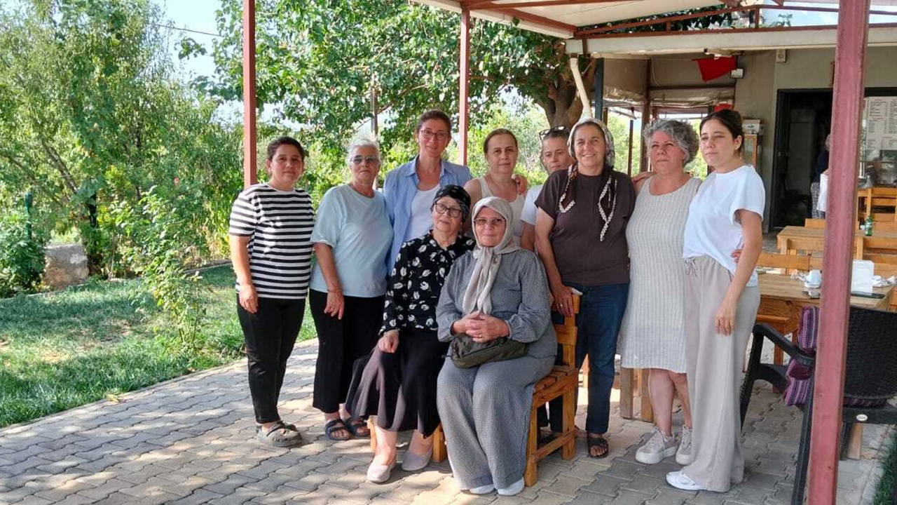 İmamoğlu’nun annesi Murat Çalık’ın annesini ziyaret etti