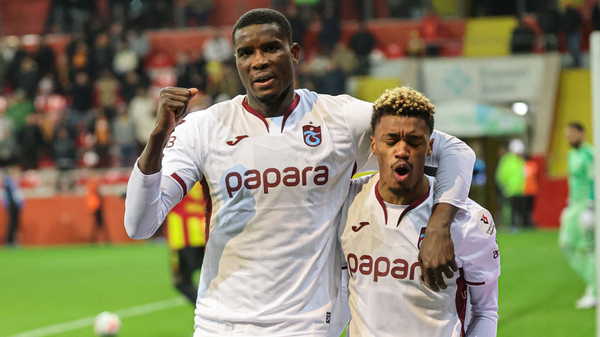 Trabzonspor 3 puanı üç golle aldı: Kayserispor 1-3 Trabzonspor