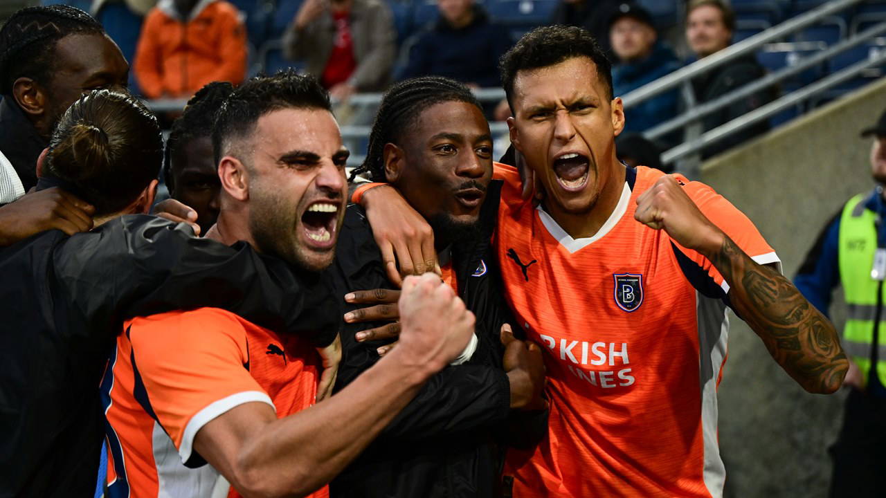 Başakşehir tur peşinde!