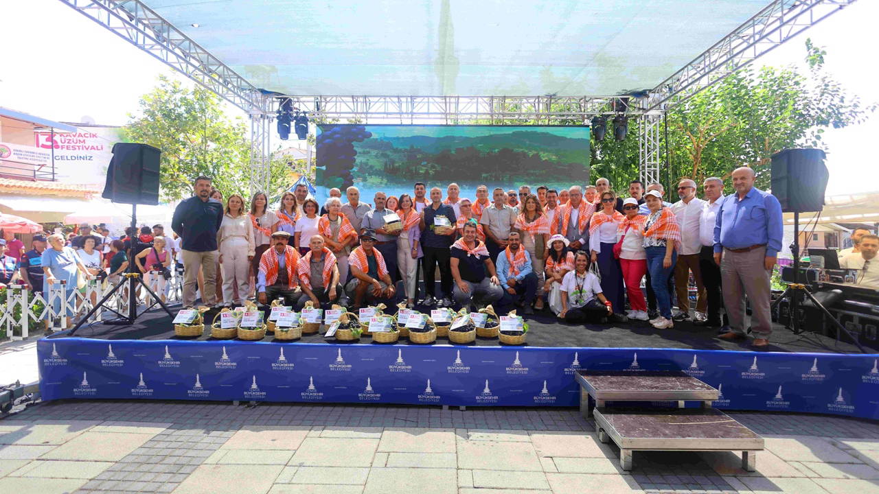 Kavacık Üzüm Festivali coşkulu açılışla başladı