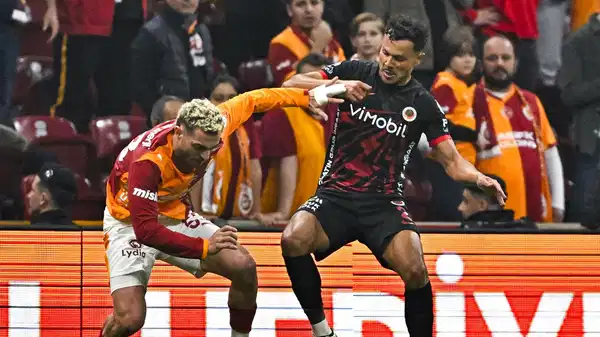 Eski hakemler Galatasaray - Gençlerbirliği maçını değerlendirdi: 'Benim için de UEFA kriterlerine göre de net kırmızı kart'