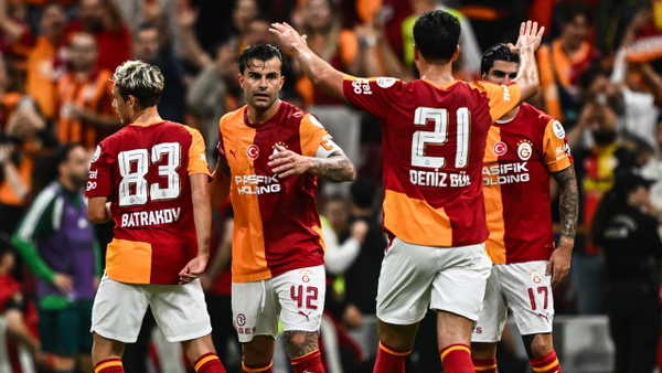 Galatasaray üç puanı tek golle aldı: Galatasaray 1-0 Kocaelispor