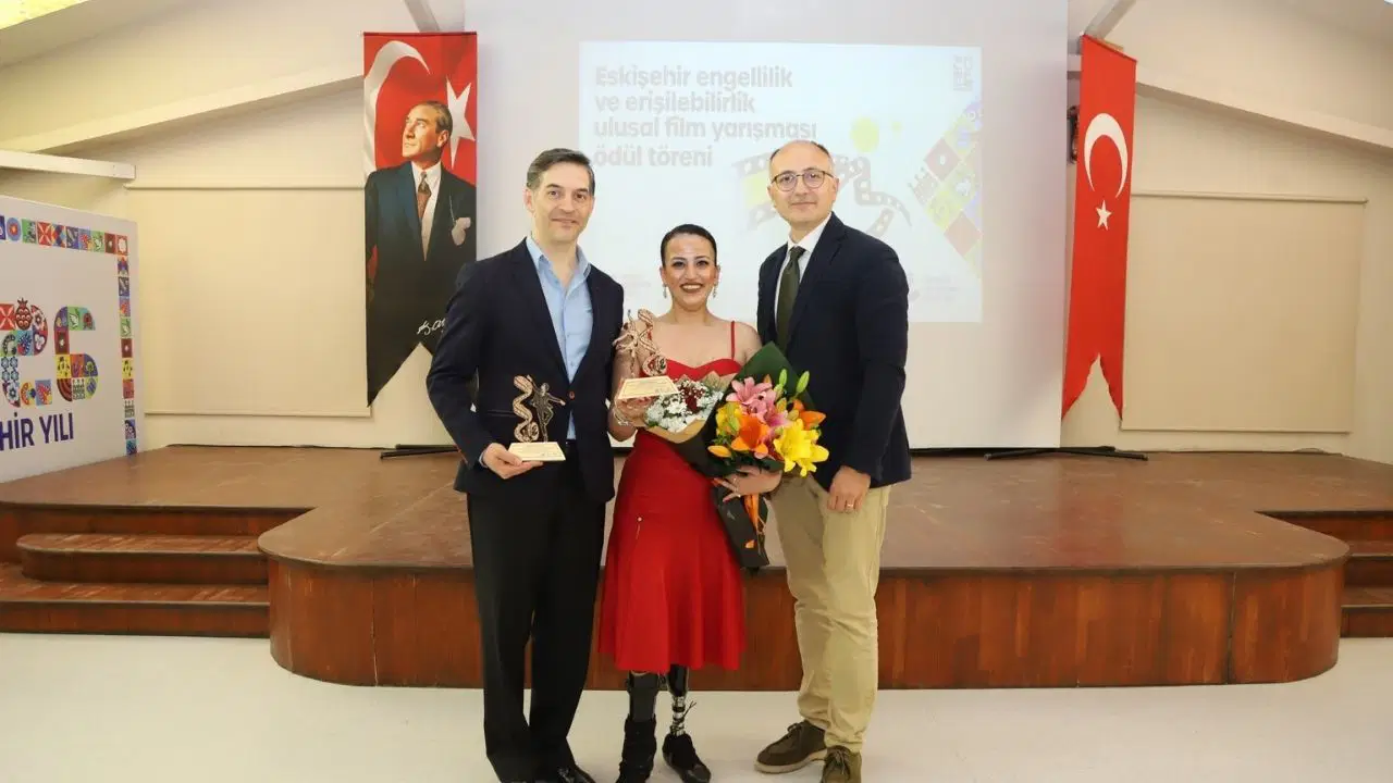 Eskişehir’de engelsiz sinemanın en iyileri ödüllendirildi
