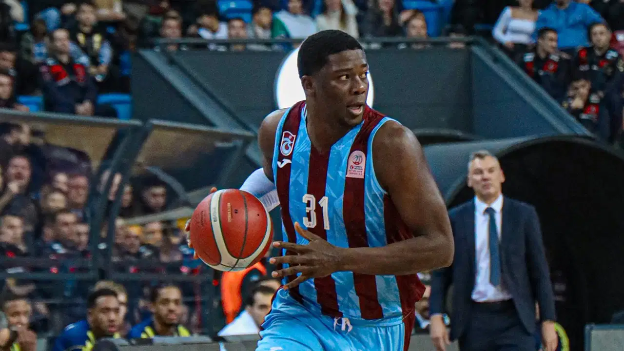 Trabzonspor'dan Fenerbahçe Beko'ya 26 sayı fark!