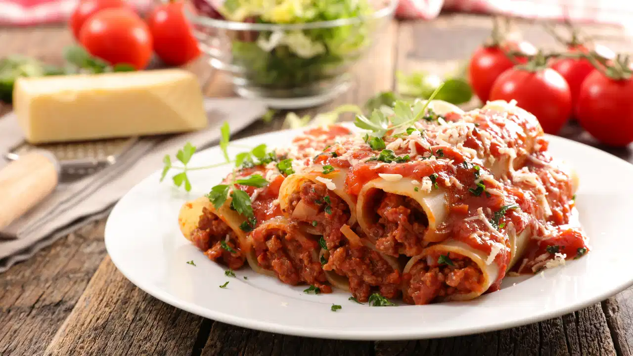 İtalyan mutfağının gözdesi: Ev yapımı Cannelloni tarifi