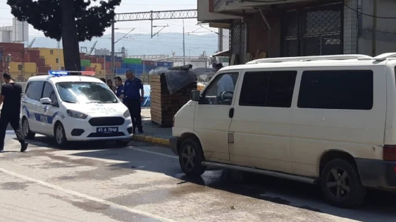 Komşular arasında ‘uygunsuz giyinme’ kavgası: 1 yaralı