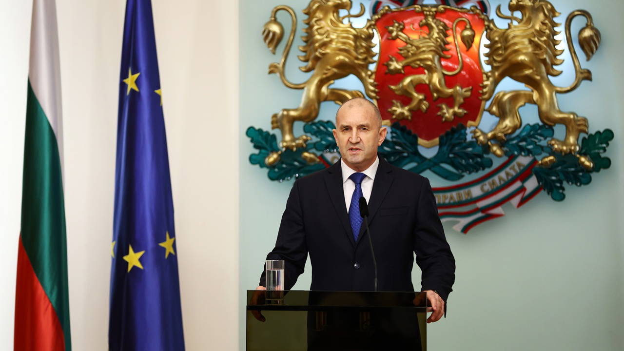 Bulgaristan Cumhurbaşkanı Radev istifa kararı aldı