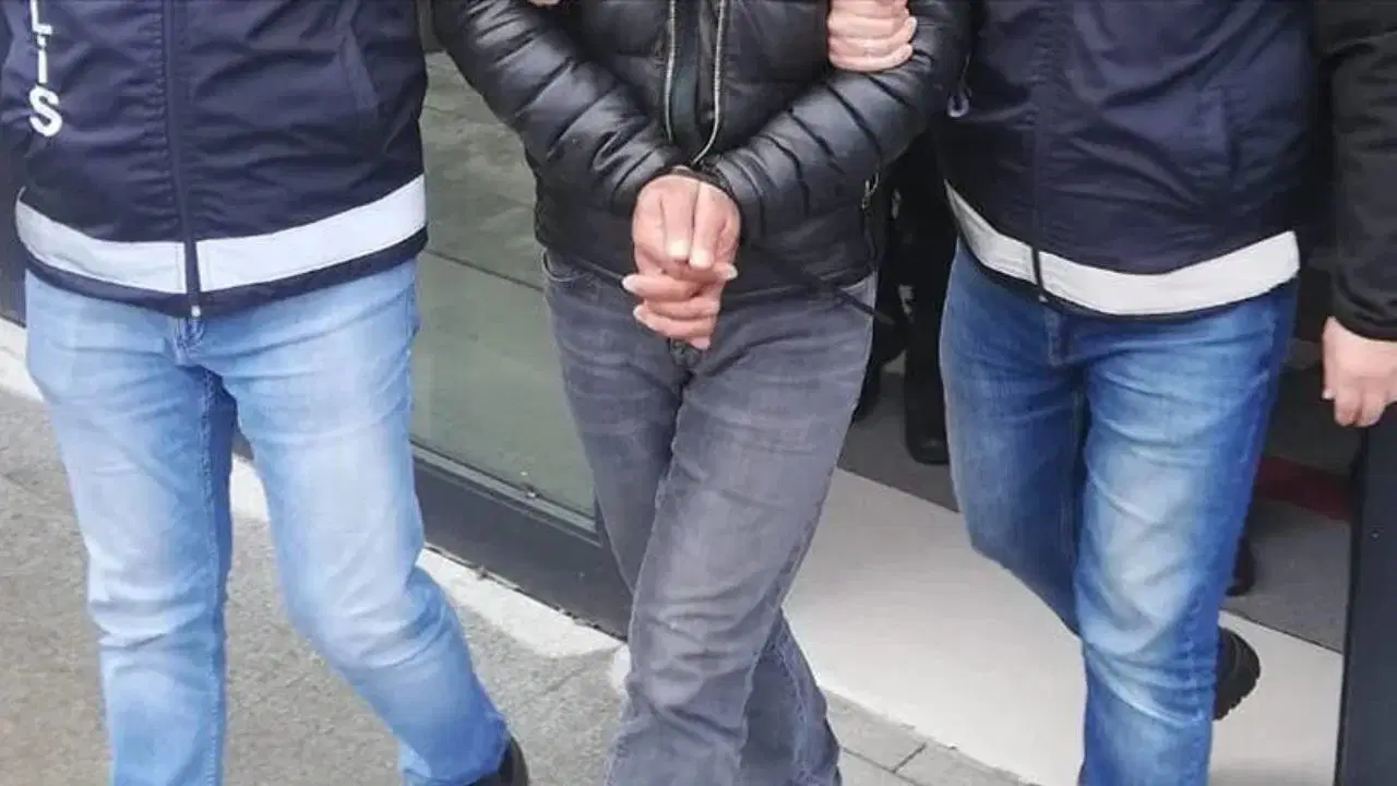 Bakanlık duyurdu... İzmir ve Muğla’da göçmen kaçakçılığı operasyonu: 4 tutuklama