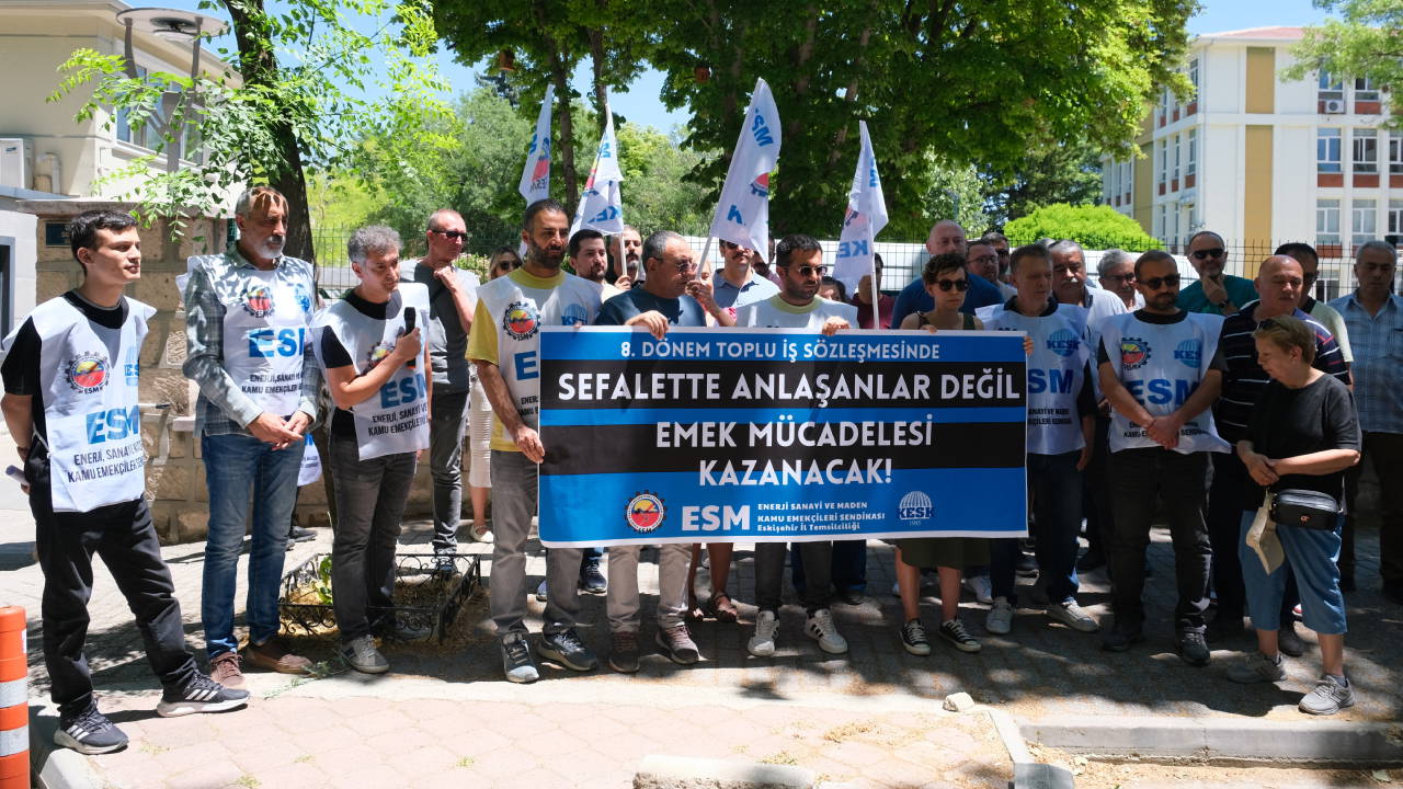 Eskişehir’de kamu emekçilerinden açıklama: 'Gerçek bir toplu iş sözleşmesi masası istiyoruz'